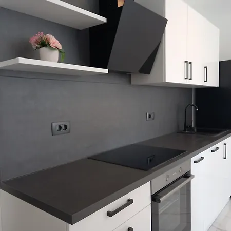 Strkalj Apartment Sukosan